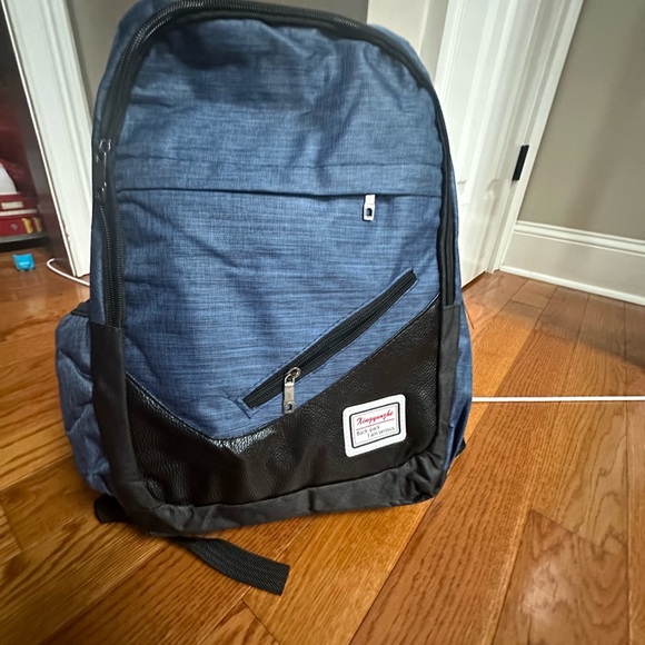 Back Pack - Picture 2 of 15